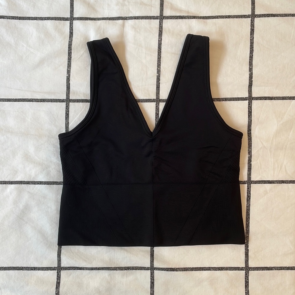 Abercrombie YPB seamlessCORE V-Neck Slim Tank in Black, Size M